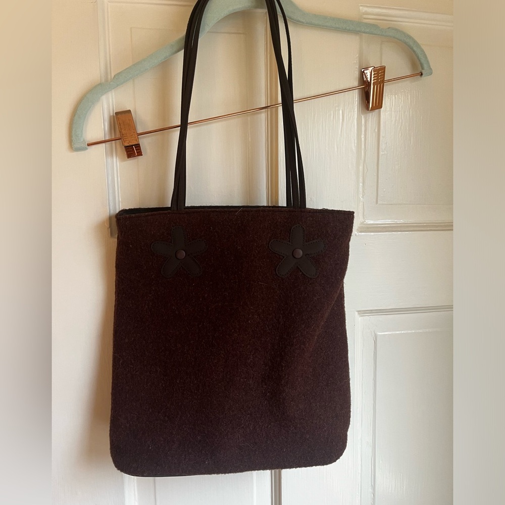 Brown wool hand bag
